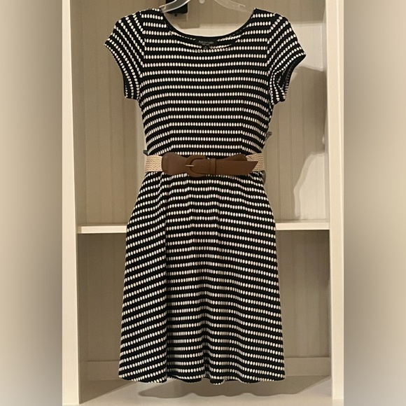 Perceptions Black and White Striped Dress w. Belt - Picture 1 of 5